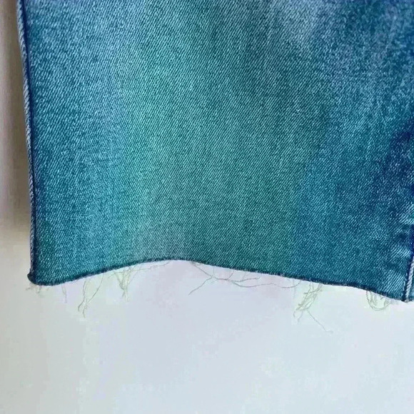 NWT! Good American Good Bermuda Short - Picture 3 of 7